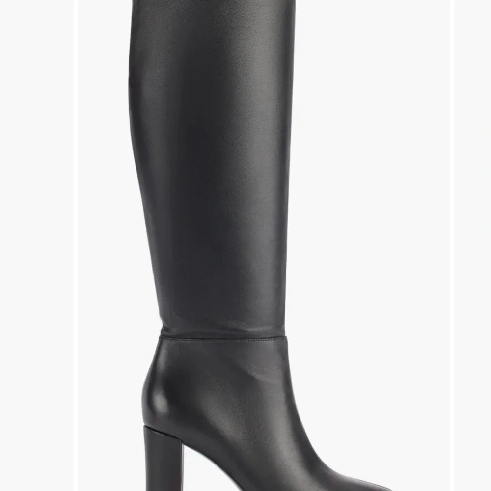 New KARL LAGERFELD PARIS Women's Vani Almond toe Heeled Boots 8